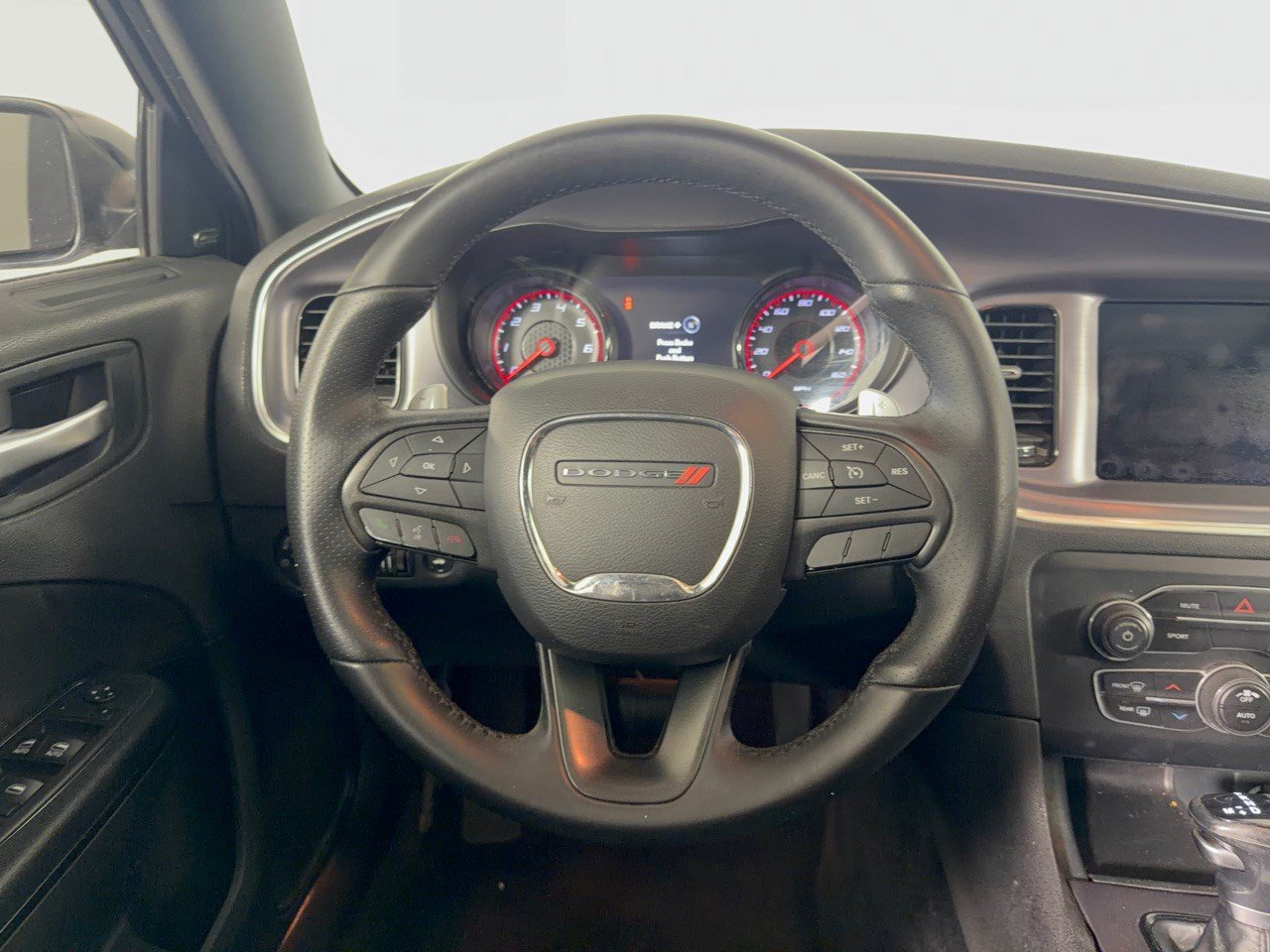 Used 2017 Dodge Charger R/T w/ Navigation & Travel Group RWD image 10