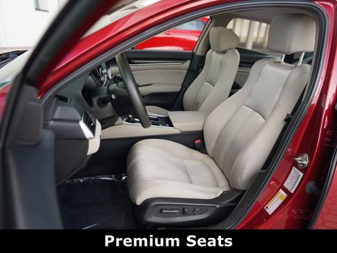 Used 2018 Honda Accord EX image 26