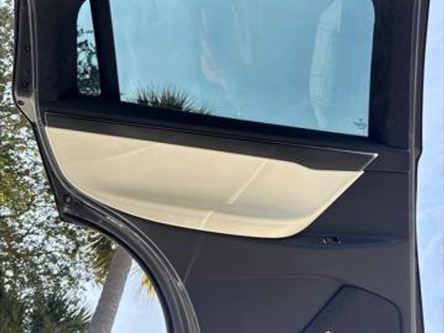 Used 2018 Tesla Model X 100D image 21