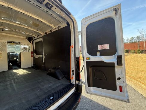 Used 2019 Ford Transit 150 148 Medium Roof image 22