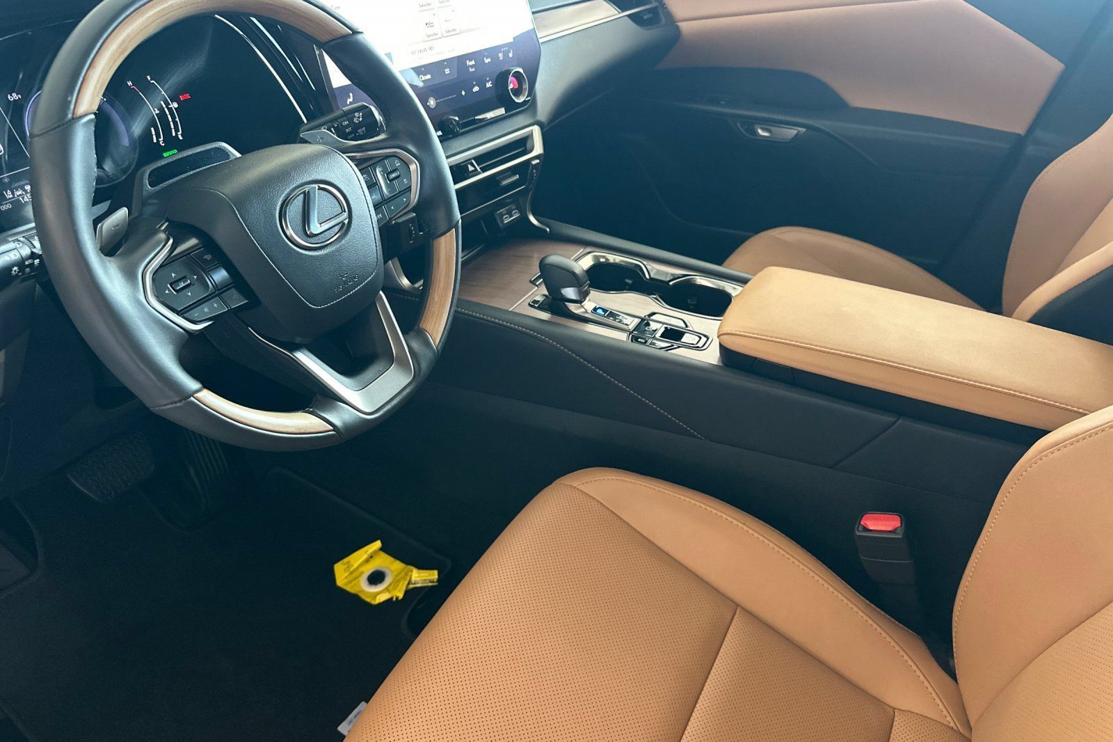 Certified 2024 Lexus RX 350h w/ Convenience Package AWD/4WD image 7