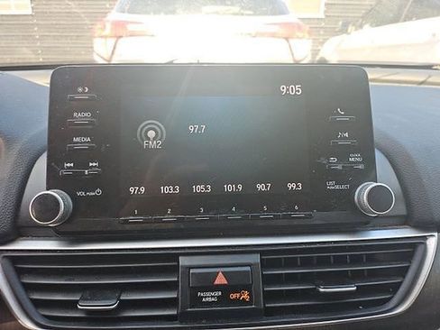 Used 2018 Honda Accord LX image 19