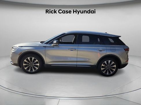 Used 2022 Lincoln Corsair Reserve w/ Equipment Group 201A image 3