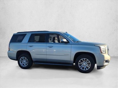 Used 2017 GMC Yukon SLT w/ Open Road Package image 4