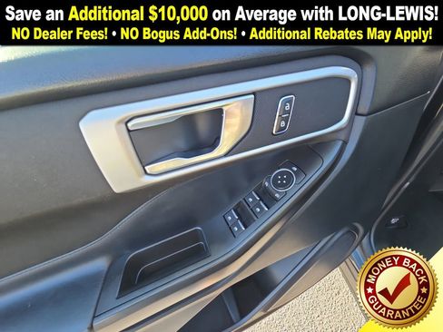 Used 2020 Ford Explorer XLT w/ Comfort Package image 16