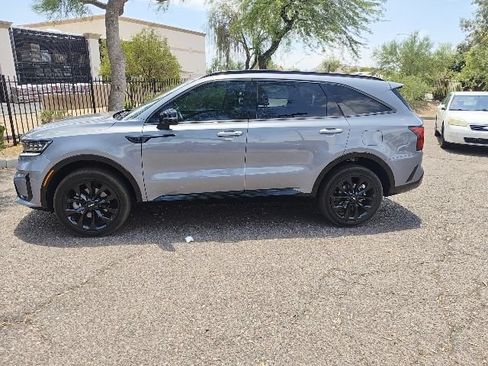 Certified 2023 Kia Sorento SX AWD/4WD image 16