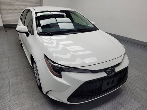 Used 2020 Toyota Corolla LE FWD image 14