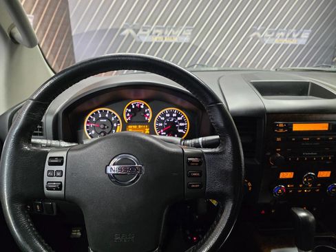Used 2012 Nissan Titan SV image 19
