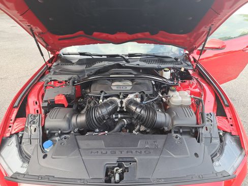 Used 2024 Ford Mustang GT Premium RWD image 28
