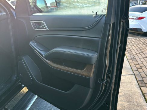 Used 2019 GMC Yukon Denali w/ Denali Ultimate Package image 12