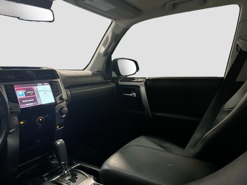 Used 2024 Toyota 4Runner SR5 Premium w/ Moonroof Package AWD/4WD image 23