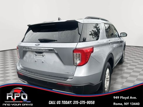 Used 2022 Ford Explorer XLT w/ Equipment Group 202A AWD/4WD image 5
