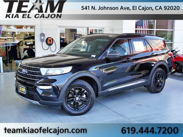 Used 2023 Ford Explorer XLT w/ Equipment Group 202A AWD/4WD image 1