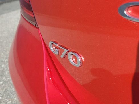 Used 2023 Genesis G70 3.3T w/ Sport Prestige Package RWD image 7