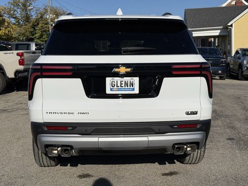 New 2026 Chevrolet Traverse LT image 5