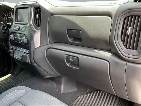 Used 2025 Chevrolet Silverado 1500 Custom Trail Boss w/ LPO, Dark Essentials Package AWD/4WD image 16