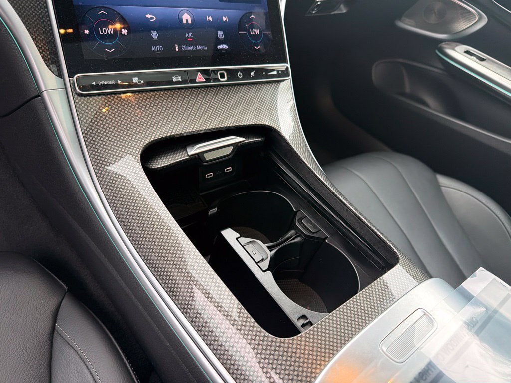 Used 2025 Mercedes-Benz CLE 300 4MATIC Coupe image 16