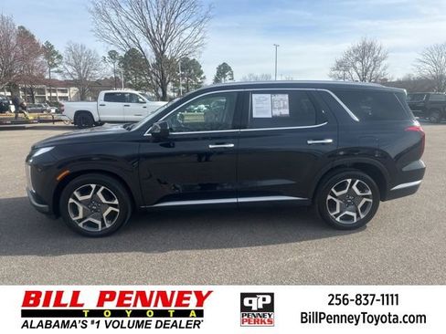Used 2025 Hyundai Palisade SEL image 2