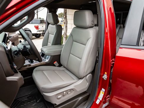 Used 2024 Chevrolet Silverado 1500 LT Trail Boss w/ LT Trail Boss Premium Package image 30