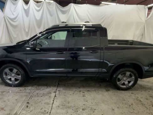 Used 2025 Honda Ridgeline TrailSport image 5