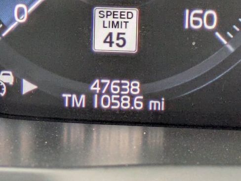 Used 2020 Volvo XC90 T6 Momentum w/ Protection Package Premier AWD/4WD image 30