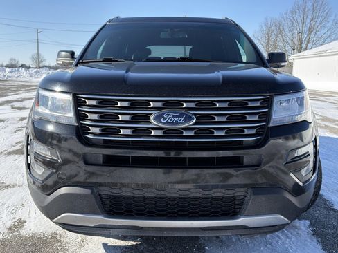 Used 2016 Ford Explorer XLT w/ Equipment Group 202A image 21