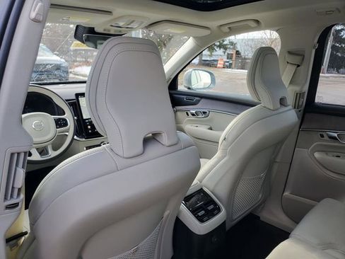 New 2026 Volvo XC90 T8 Ultra w/ Protection Package Premier AWD/4WD image 28