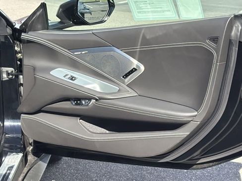 Used 2024 Chevrolet Corvette Stingray Premium Conv w/ Z51 Performance Package image 31