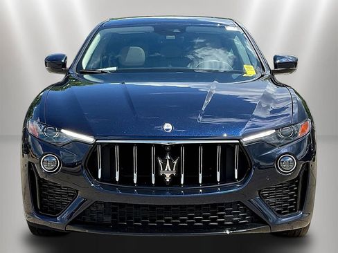 Used 2022 Maserati Levante GT AWD/4WD image 2