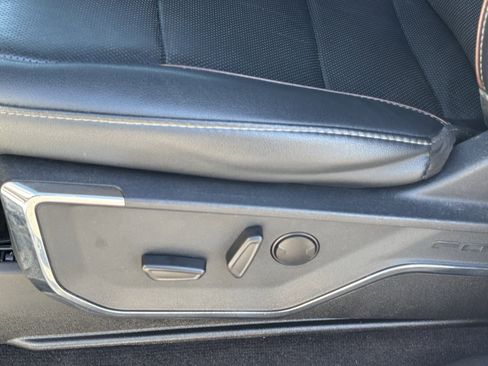 Used 2022 Ford F150 Lariat w/ Equipment Group 501A Mid image 16