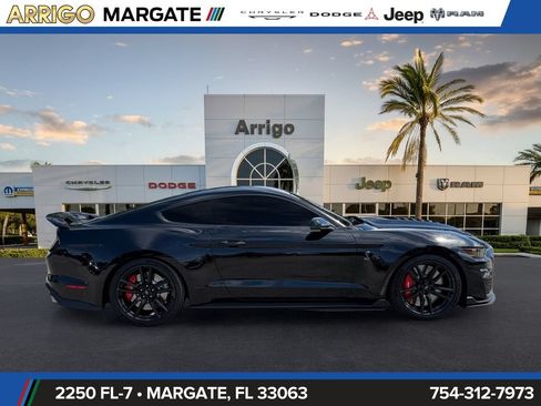 Used 2021 Ford Mustang Shelby GT500 w/ Technology Package RWD image 8