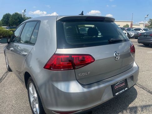 Used 2017 Volkswagen Golf Wolfsburg Edition image 9