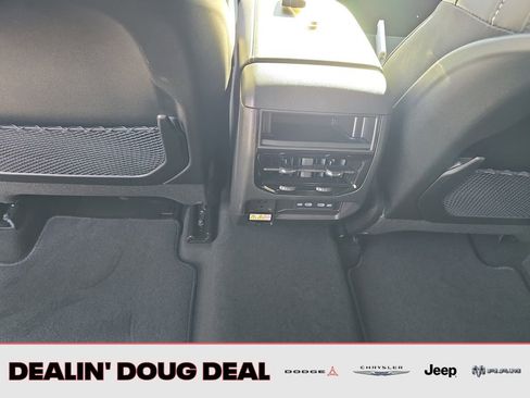 New 2026 Jeep Grand Cherokee Altitude AWD/4WD image 25