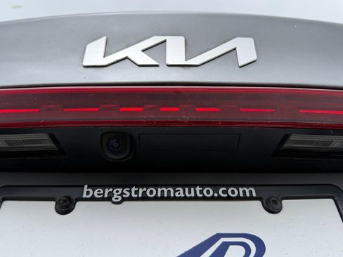 Used 2023 Kia Forte LXS FWD image 11