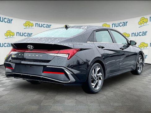 Used 2025 Hyundai Elantra SEL FWD image 6