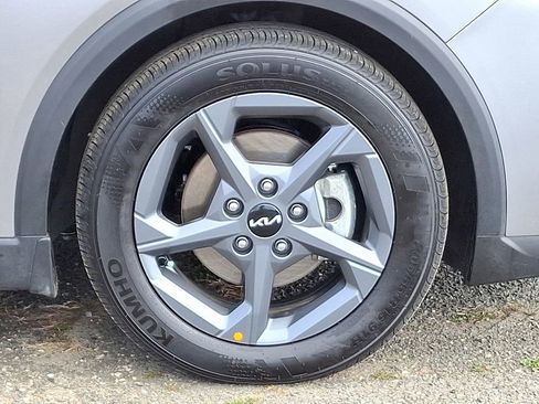 Certified 2025 Kia K4 LXS image 8