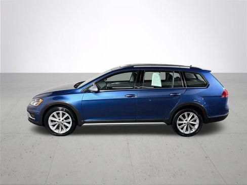 Used 2017 Volkswagen Golf Alltrack SE AWD/4WD image 9