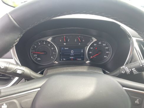 Used 2024 Chevrolet Equinox LT FWD image 11