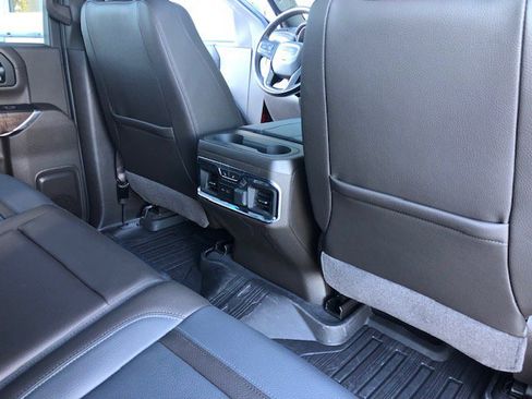 Used 2023 GMC Sierra 3500 Denali w/ Denali Ultimate Package image 27