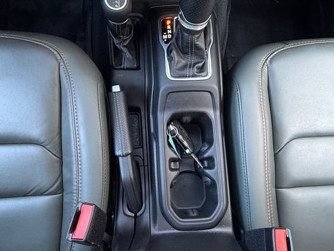 Used 2024 Jeep Gladiator Mojave w/ Convenience Group AWD/4WD image 11