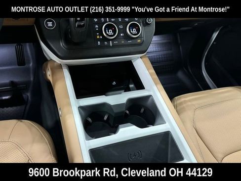 New 2025 Land Rover Defender 110 X-Dynamic SE image 16