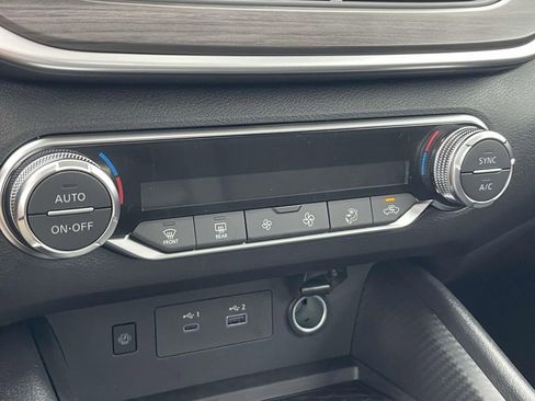 New 2025 Nissan Altima 2.5 SV w/ SV Special Edition Package image 25