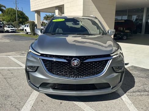 Used 2023 Buick Enclave Avenir w/ Avenir Technology Package image 3