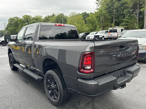 Used 2025 RAM 2500 Big Horn AWD/4WD image 7