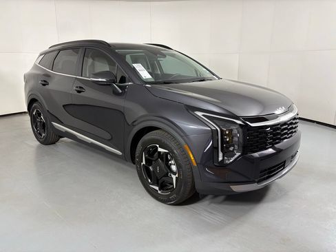 New 2026 Kia Sportage EX FWD image 2