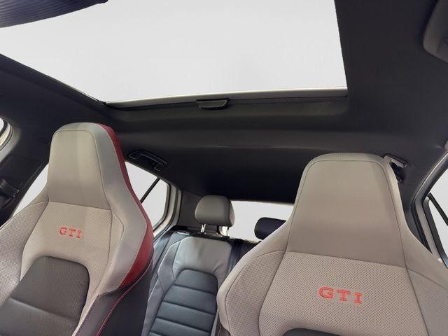 New 2026 Volkswagen GTI SE FWD image 25
