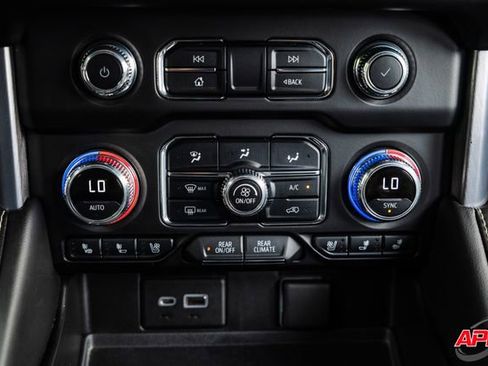 Used 2022 GMC Yukon SLT RWD image 19