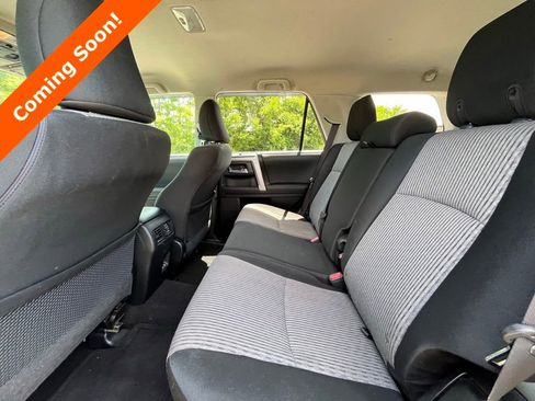 Used 2020 Toyota 4Runner SR5 AWD/4WD image 5