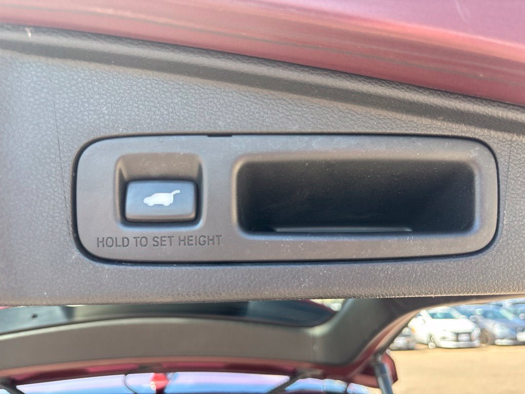 Used 2018 Honda CR-V Touring image 35