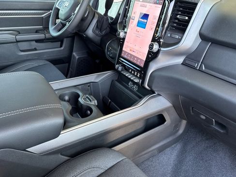 New 2026 RAM 2500 Big Horn AWD/4WD image 14